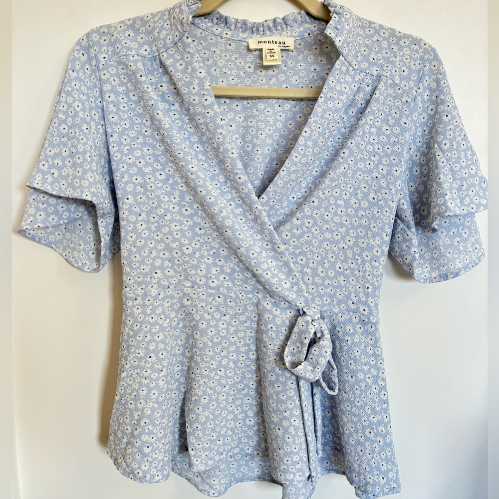 Light Blue Floral Top short sleeve